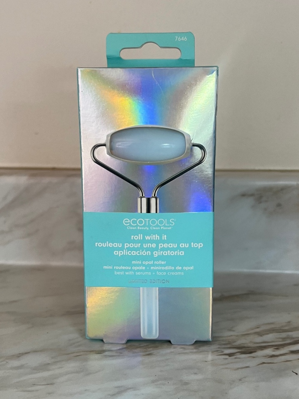 🪞 NWT in box opal stone face beauty roller limited edition